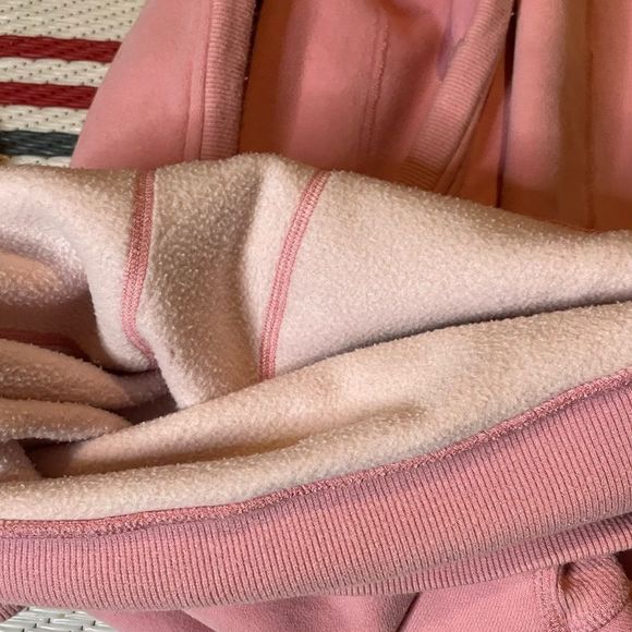 Lululemon women’s warm Pink hoodie size 4 - Picture 3 of 6